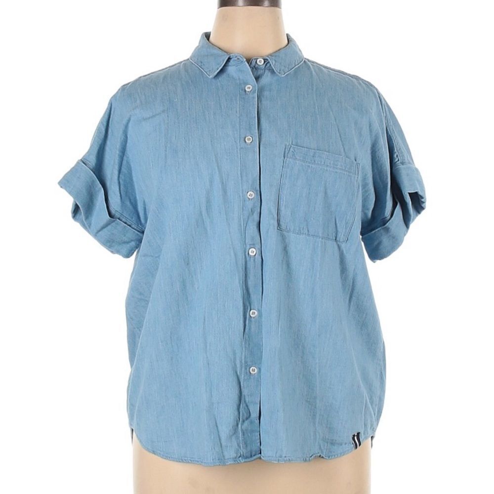 Court & Rowe Short Sleeve Blue Button Down Shirt Size  XL